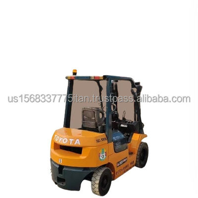 Valvola idraulica originale utilizzata 3 tonnellate 3,5 tonnellate 5 tonnellate carrello elevatore FD30 Toyota carrelli elevatori Giappone
