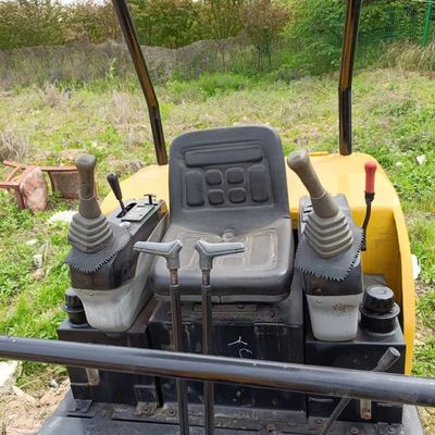 KUBOTA U17 mini escavatore di seconda mano 0-2000 ore di lavoro Valvola idraulica originale