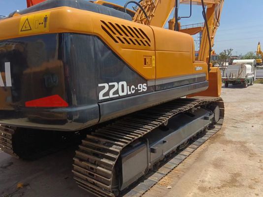 Escavatore Hyundai 220LC-9S usato con capacità di secchio di 1,22M3 e basse ore di lavoro