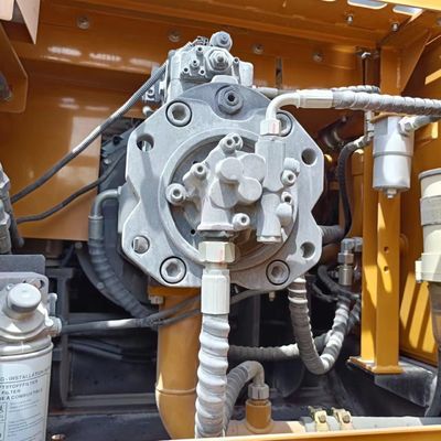 Escavatore usato SANY SY365H con capacità di secchio di 1,6 m3 e pollice idraulico