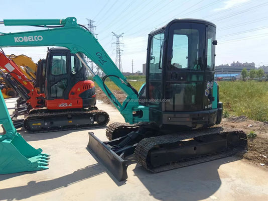 Escavatori usati Kobelco SK55SR con pompa idraulica originale e tempi di lavoro ridotti