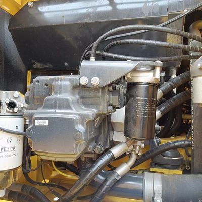 22 tonnellate Komatsu PC220 escavatore con valvola idraulica originale in forte domanda