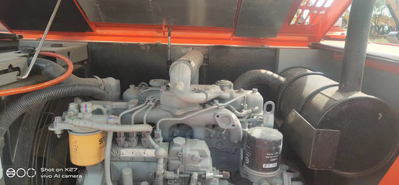 Escavatore usato Hitachi ZX70 con valvola idraulica originale e peso operativo di 10 tonnellate