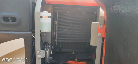 Escavatore usato Hitachi ZX70 con valvola idraulica originale e peso operativo di 10 tonnellate