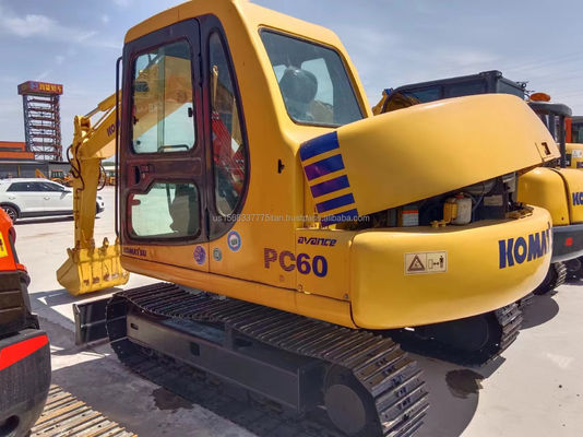 6TON Komatsu PC60 usato scavatore per le vostre esigenze di attrezzature pesanti