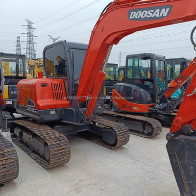 Escavatore DOOSAN DX60 con eccellente efficienza e buone prestazioni a prezzi accessibili