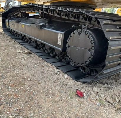 Escavatore Komatsu da 24 tonnellate con 119 kW di potenza e valvola idraulica originale a prezzi accessibili