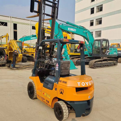 Toyota 7F30 carrello elevatore e macchina ragionevolmente utilizzata con forchetta lunghezza 1000 mm Peso KG 3000 kg