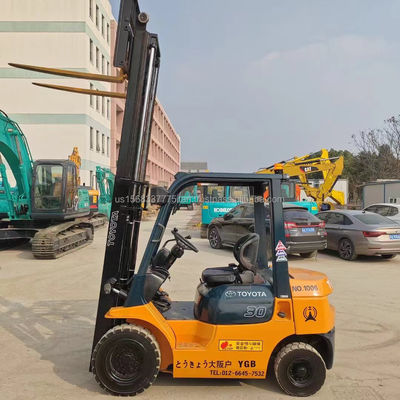 Toyota 7F30 carrello elevatore e macchina ragionevolmente utilizzata con forchetta lunghezza 1000 mm Peso KG 3000 kg