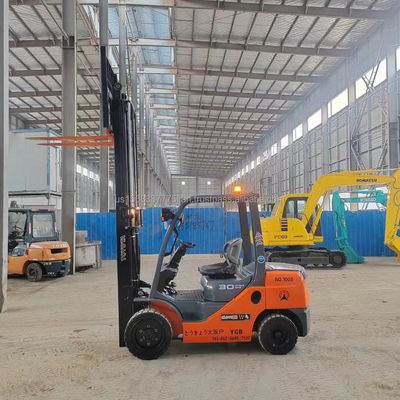 Toyota 8F30 carrello elevatore diesel usato ragionevole per i negozi di materiali da costruzione