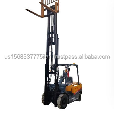 Forklift usato da 3 tonnellate proveniente dal Giappone TCM Forklift Manufacture con 0-2000 ore di lavoro