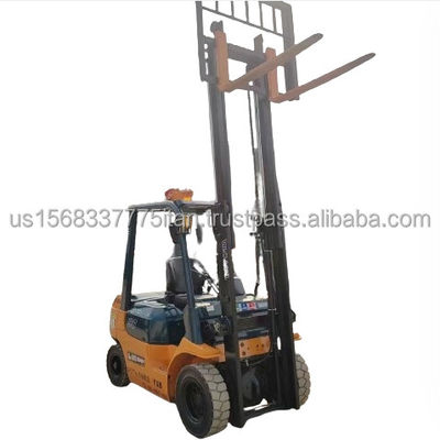 Toyota FD50 Truck Forklift con cilindro idraulico originale di 3 tonnellate di peso operativo