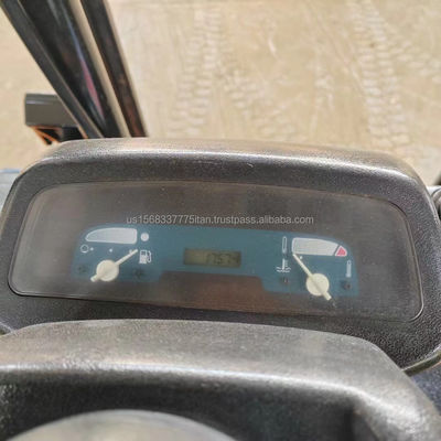 Toyota FD50 carrello elevatore in ottime condizioni e peso di 3 tonnellate in magazzino