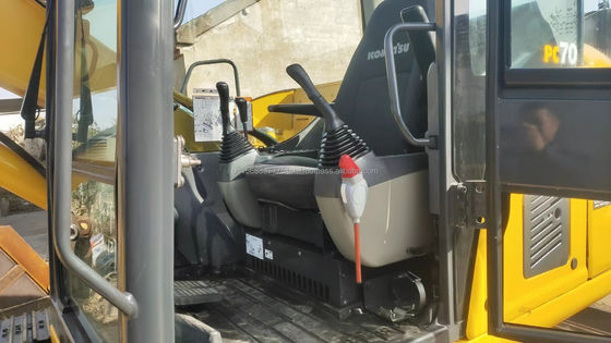 7 tonnellate Komatsu PC70 mini escavatore usato con cilindro idraulico originale e valvola