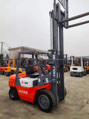 Potente carrello elevatore Heli K30 con macchine usate e opzioni elettriche diesel