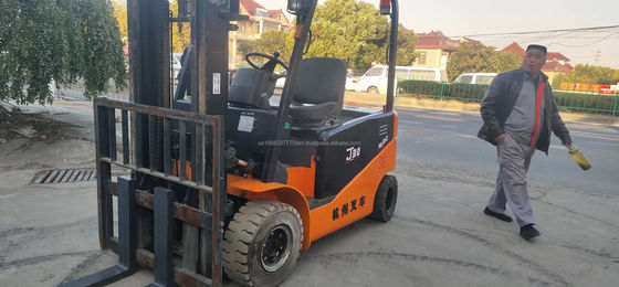 Hangzhou J30 carrello elevatore usato con prestazioni eccellenti e 3000 kg di peso