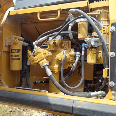 Caterpillar CAT336D, escavatore idraulico da 36 tonnellate con una capacità di 1,8 m3