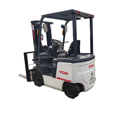 7 tonnellate di carrelli elevatori TCM usati fabbricati in Giappone 2012 Anno 4500 kg Peso