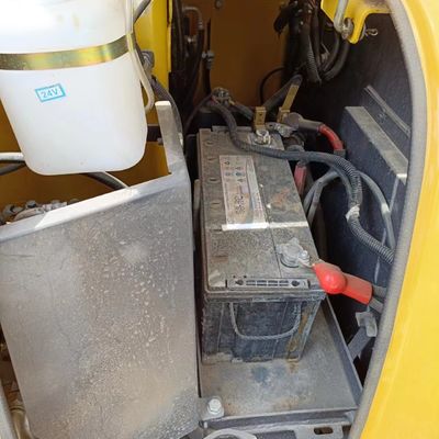 Equipaggiamento di trascinamento Komatsu PC56-7 usato Escavatore da 5 tonnellate con capacità di secchio di 0,22 M3
