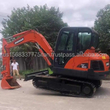 Escavatori Doosan 6TON Dx60 Escavatori per cantieri originali meno ore di lavoro