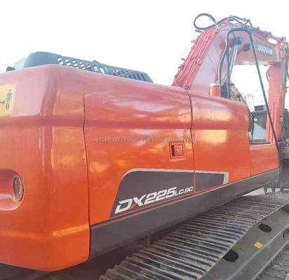 DOOSAN DH225 Escavatore con scarse ore di lavoro e buon rendimento Motore Doosan