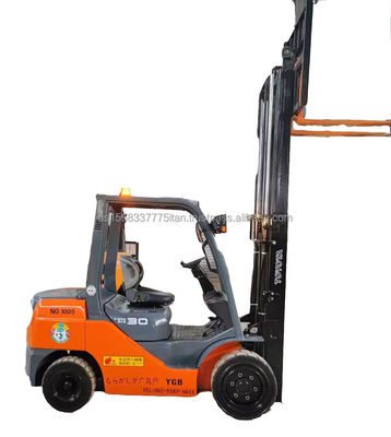 Camionforte TOYOTA 8F30 per la vendita e ragionevole usato Camionforte diesel 1000MM Lunghezza della forchetta