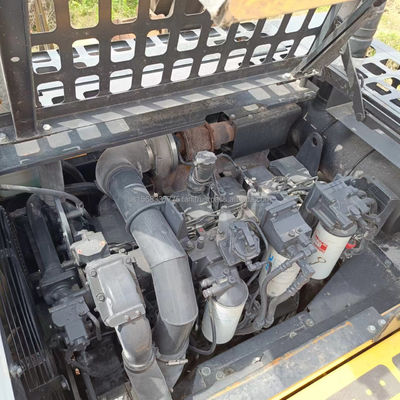 Escavatore Komatsu PC450-7 usato con capacità di secchio 2M3 e valvola idraulica originale