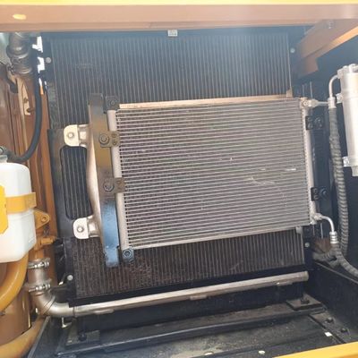 Escavatore a trascinatore usato Sany SY215C con escavatore originale Sany 215 e cilindro idraulico