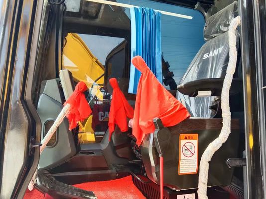 Escavatore di seconda mano SANY SY215C Peso della macchina 21,5 tonnellate con motore SANY Modello 2016