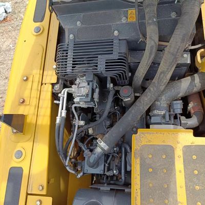 Escavatore Komatsu PC110 originale con capacità di 0.6M3 e peso di 11 tonnellate