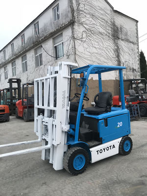 Toyota 2 tonnellate usata e conveniente per le operazioni del vostro magazzino