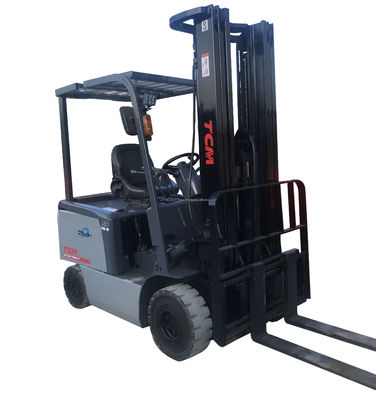 TCM 20 carrello elevatore usato e in ottime condizioni, alimentato a gasolio/elettrico/propano