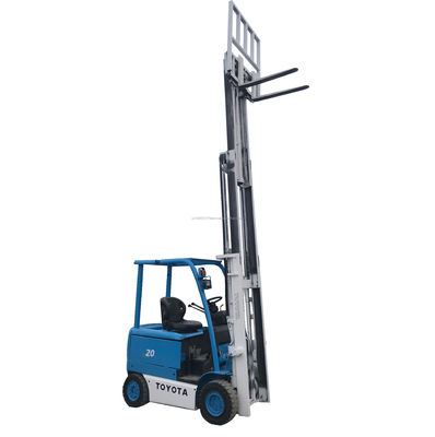 Usato Toyota 2 tonnellate carrello elevatore per la vendita e l'anno 2012 Diesel elettrico fonte di energia propano
