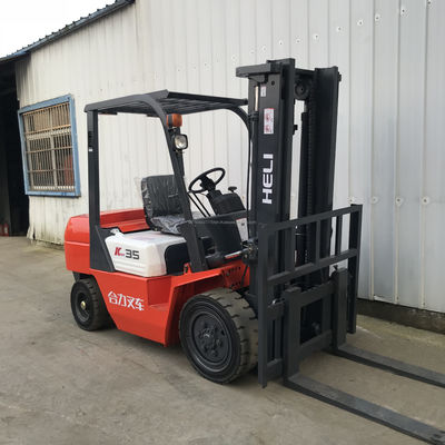 4.5m Dimensioni complessive 4,5m Larghezza della forcella HeLI Forklift elettrico/propano utilizzato per le esigenze