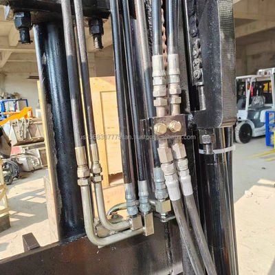 Giappone Fabbricazione di carrelli elevatori TCM da 3 tonnellate Valvola idraulica originale Peso di esercizio 2,5 tonnellate