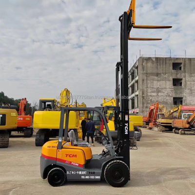 Giappone Fabbricazione di carrelli elevatori TCM da 3 tonnellate Valvola idraulica originale Peso di esercizio 2,5 tonnellate