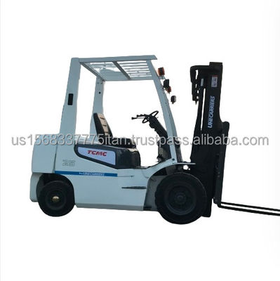 2.5 tonnellate di carrelli elevatori usati con cilindro idraulico originale fabbricato dalla TCM giapponese