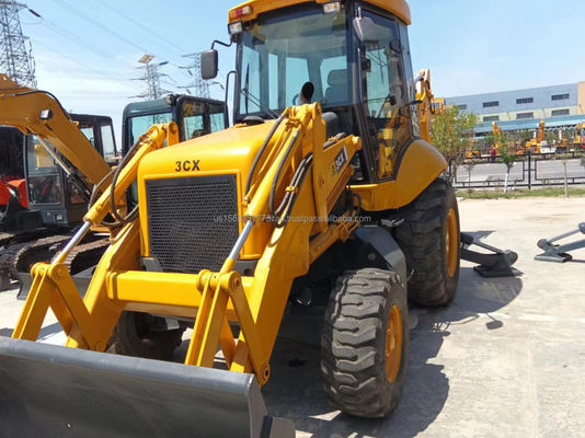 Caricatore di trattori JCB 3CX caricatore in buone condizioni per negozi di materiali da costruzione