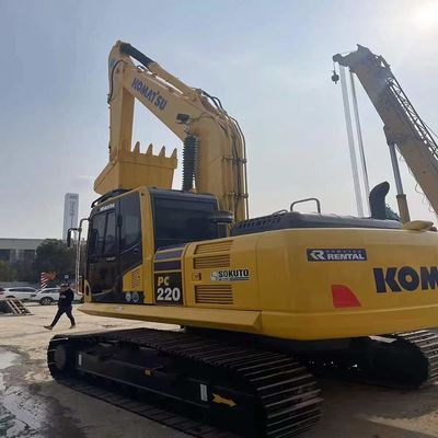 Usato Komatsu PC220 EXCAVATOR con 1.2M3 capacità di secchio e 119 kW di potenza a prezzi accessibili