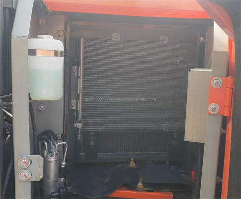 Escavatori Hitachi ZX70 utilizzati per la macchina Peso 7000 KG Peso operativo 10 tonnellate