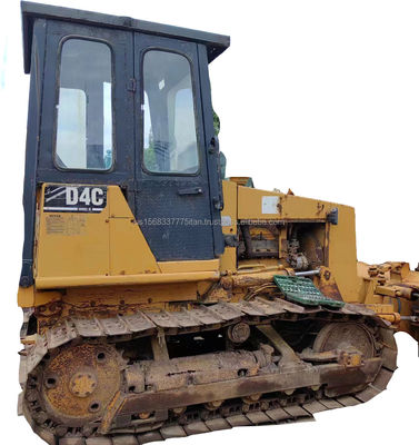 Bulldozer usato CAT D4C per attrezzature per il movimento della terra in ottime condizioni di lavoro