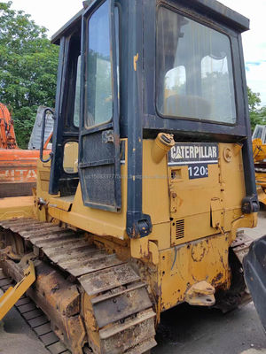 Bulldozer usato Caterpillar D4C per negozi di materiali da costruzione e attrezzature per il movimento della terra