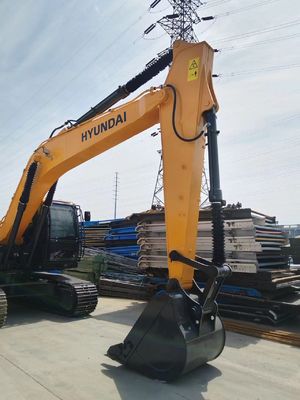 Escavatore Hyundai 220LC-9S usato del 2022 con pompa idraulica originale e motore Ce