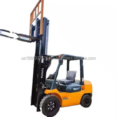 Potente motore diesel Usato Toyota 7F30 carrello elevatore con 3000 kg di peso a grande efficienza