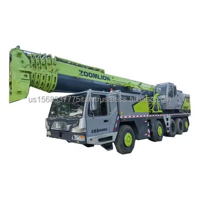 Granata Zoomlion da 90 tonnellate con altezza di sollevamento massima di 4,5 m e buona capacità di sollevamento