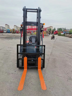 3000 kg Peso TOYOTA 7F30 Usato carrello elevatore diesel 99% Modello 2012 per grande efficienza