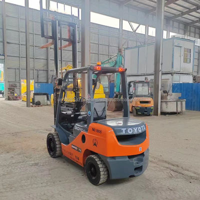 2012 Anno TOYOTA Usato carrello elevatore diesel con grande efficienza e lunghezza della forcella 1000MM