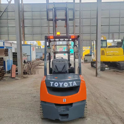 2012 Anno TOYOTA Usato carrello elevatore diesel con grande efficienza e lunghezza della forcella 1000MM