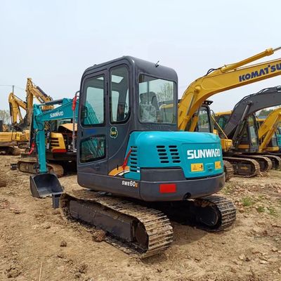 Motore Caterpillar usato e componenti Hyundai sul mini escavatore Sunward SWE60E da 6 tonnellate
