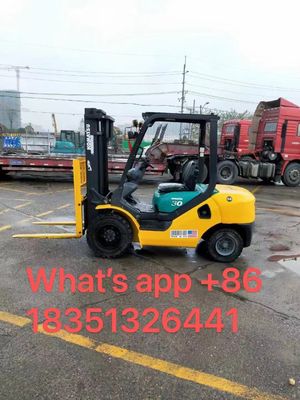 Buone condizioni peso 3000 kg carrello elettrico Komatsu 3 tonnellate da motore a corrente alternata